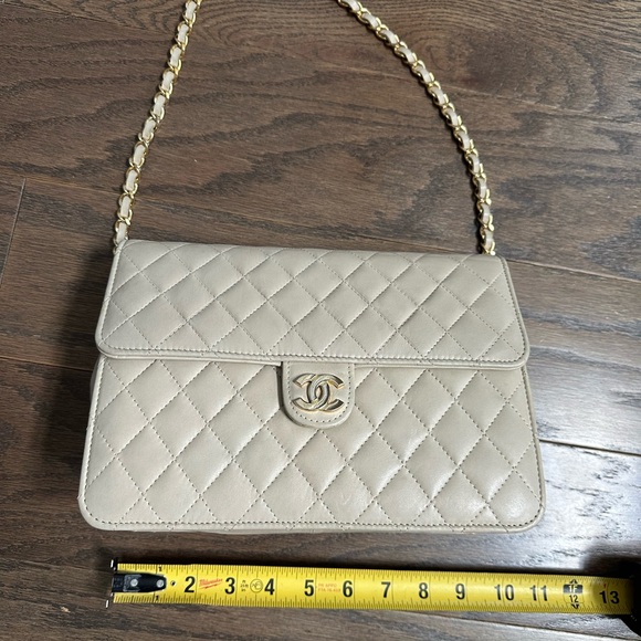 💯 CHANEL Light Beige Coco Mark Chain Leather Flap Shoulder Bag - Picture 10 of 13